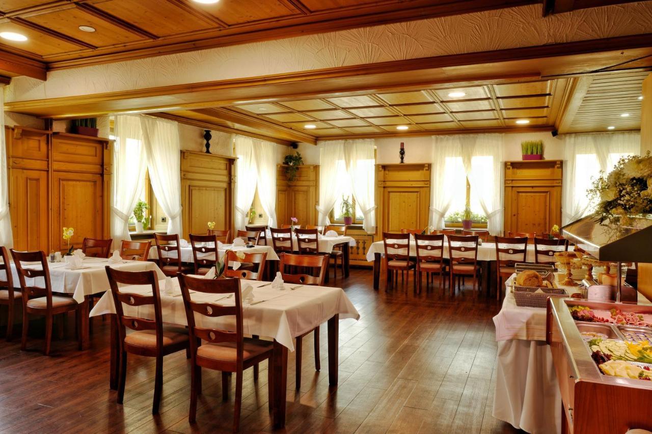 Hotel Krone Friesenheim  Esterno foto