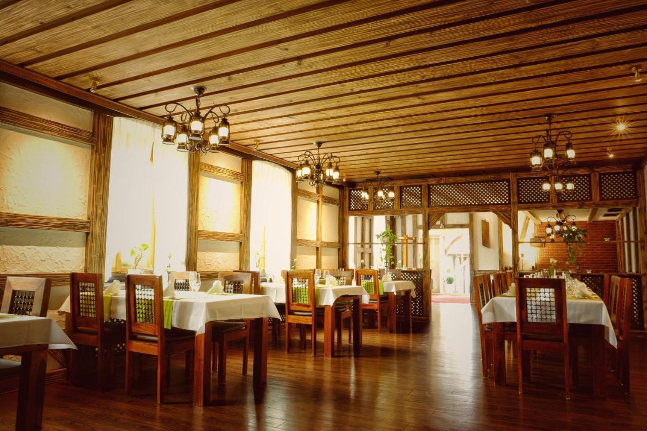 Hotel Krone Friesenheim  Esterno foto