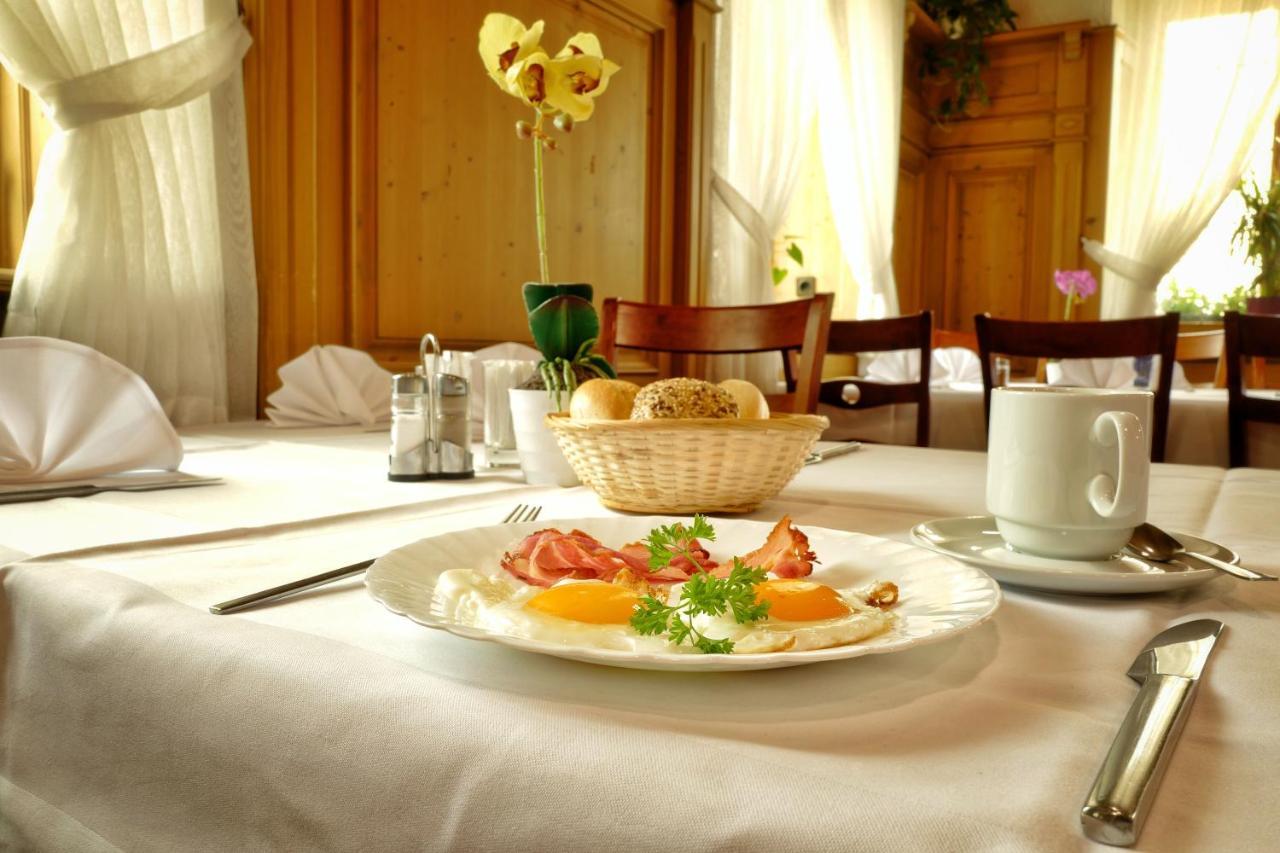 Hotel Krone Friesenheim  Esterno foto